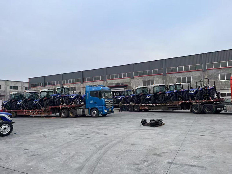 Máy kéo trang trại vinh quang được vận chuyển đến tải hoàn thành Trung Á